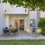 Charming Townhouse With Pool In Nueva Andalucia