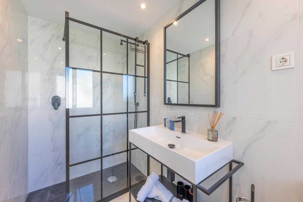 Charming Townhouse With Pool In Nueva Andalucia *