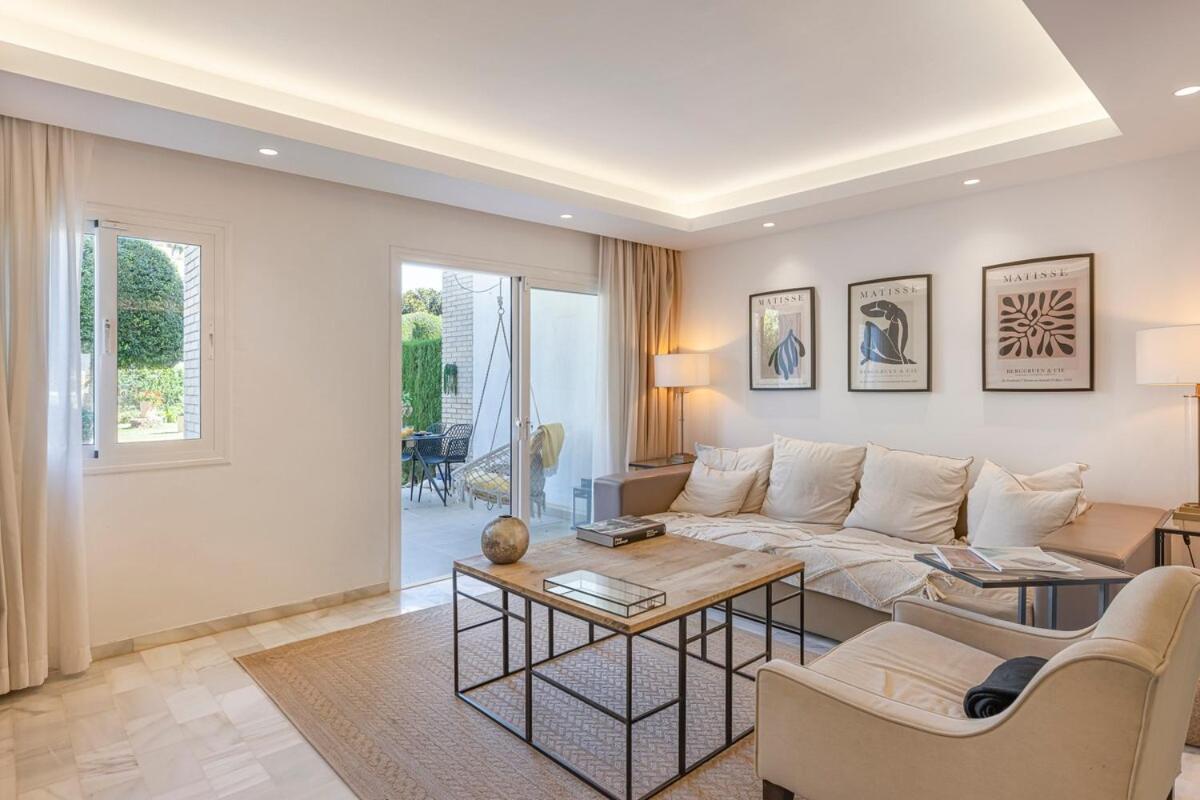 Charming Townhouse With Pool In Nueva Andalucia Сasa de vacaciones