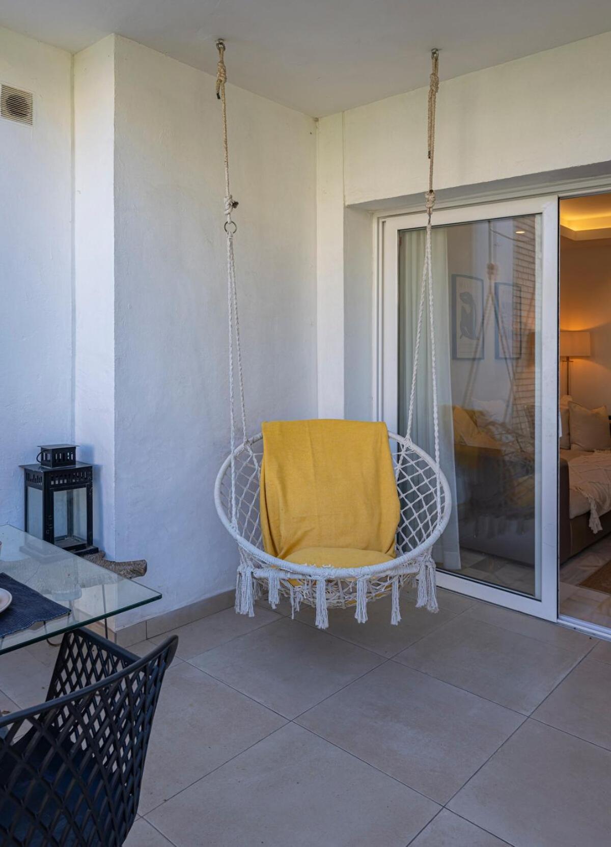 Сasa de vacaciones Charming Townhouse With Pool In Nueva Andalucia Marbella