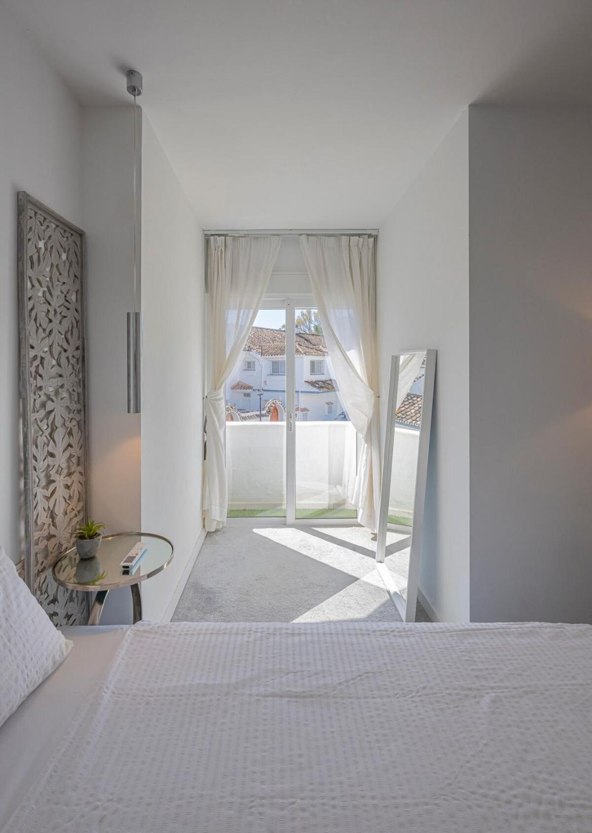 Charming Townhouse With Pool In Nueva Andalucia * Marbella
